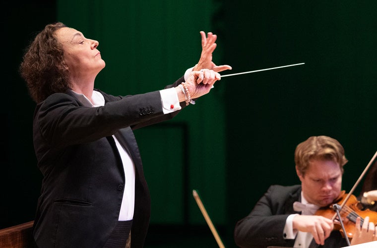 Stutzmann Conducts Schubert's Great Symphony (ev)